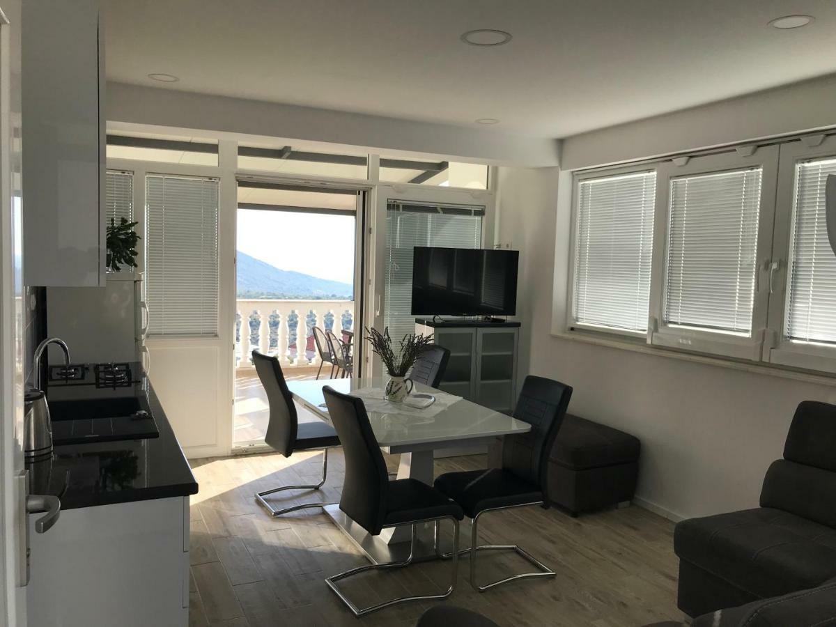 Apartment Santa Marina Primosten Ngoại thất bức ảnh